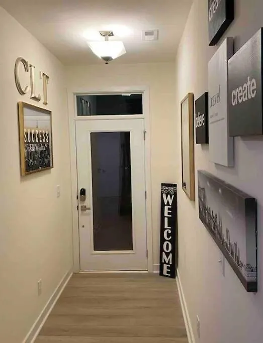 Luxurious 3 Story Townhome Σάρλοτ